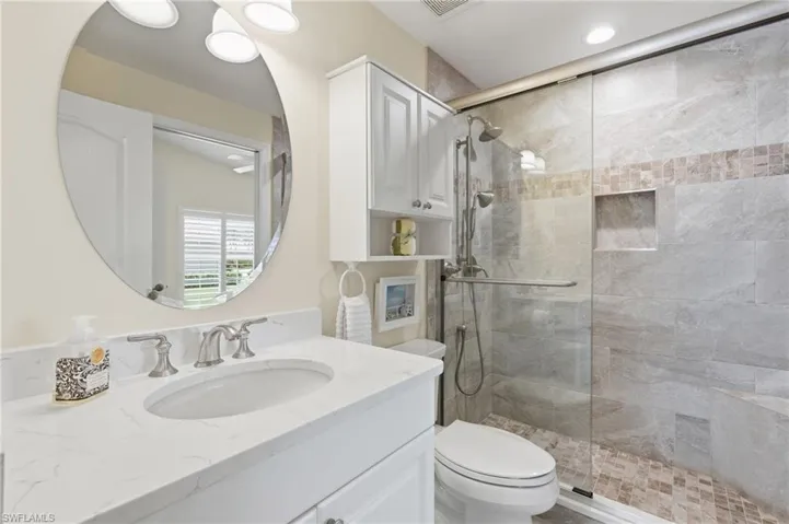 6513 Castlelawn Pl, Naples, Florida 34113