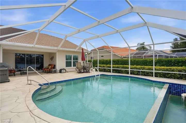 6513 Castlelawn Pl, Naples, Florida 34113