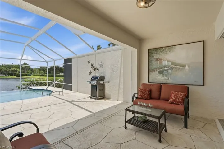 6513 Castlelawn Pl, Naples, Florida 34113