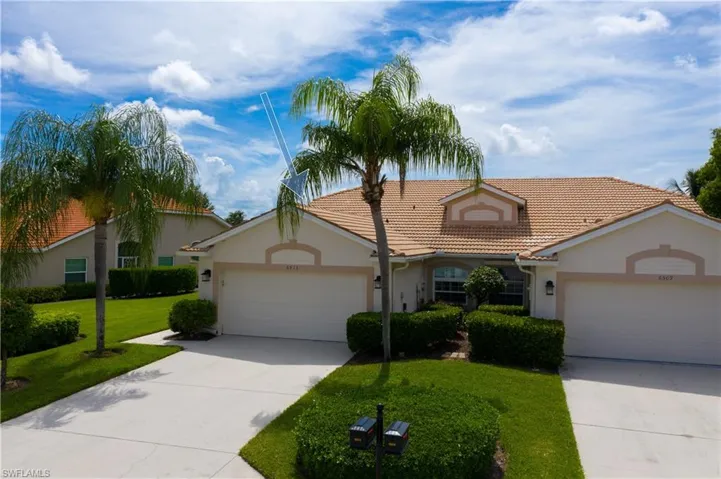 6513 Castlelawn Pl, Naples, Florida 34113