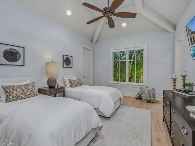 En-Suite Guest Bedroom 2