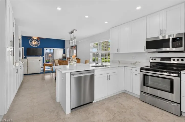 850 Meadowland Dr J, Naples, Florida 34108