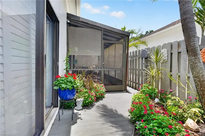 850 Meadowland Dr J, Naples, Florida 34108