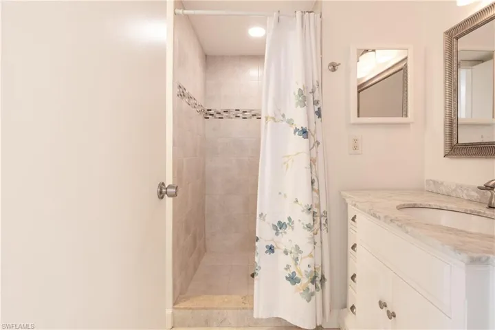 850 Meadowland Dr J, Naples, Florida 34108