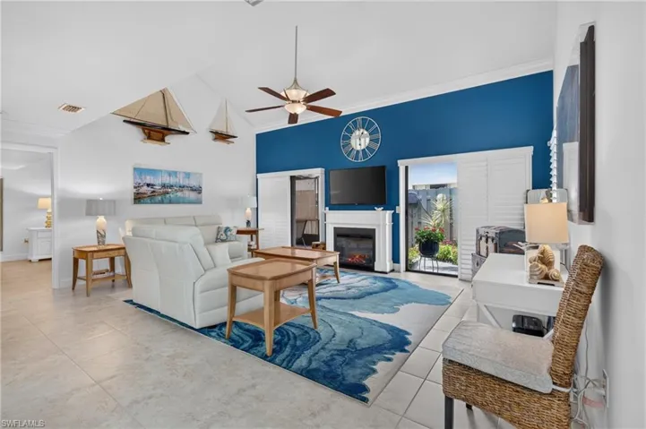 850 Meadowland Dr J, Naples, Florida 34108