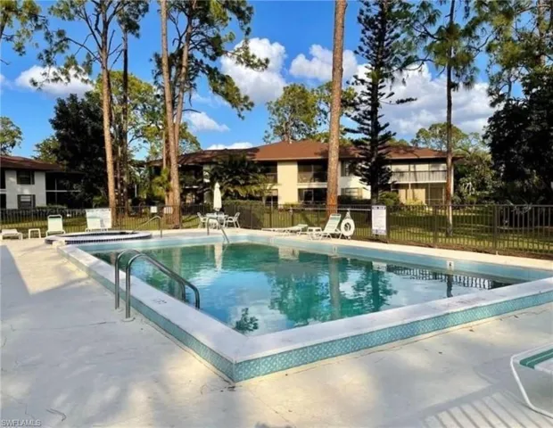 1765 Courtyard Way 103, Naples, Florida 34112