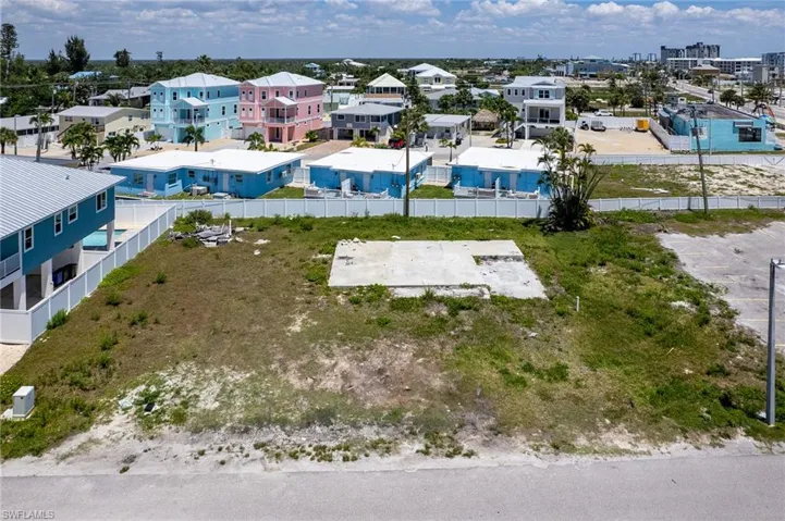 126  Delmar  AVE, Fort Myers Beach, FL 33931