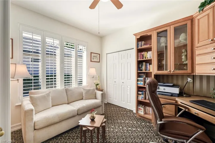 1806  Tarpon Bay S DR, Naples, FL 34119