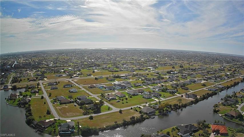 1015 NW 19th  PL, Cape Coral, FL 33993