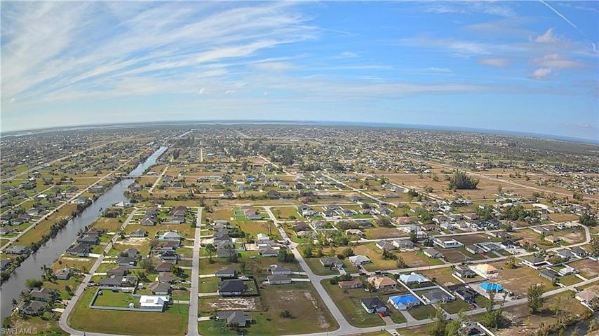 1015 NW 19th  PL, Cape Coral, FL 33993