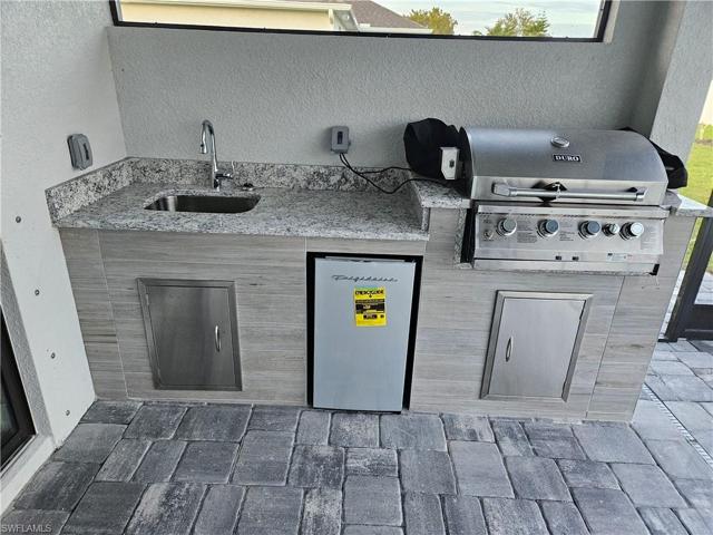 1015 NW 19th  PL, Cape Coral, FL 33993