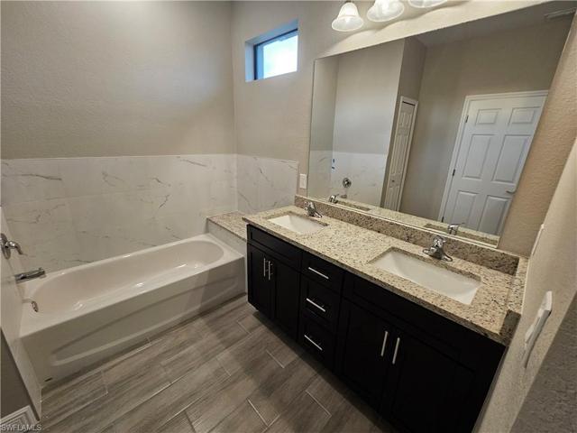 1015 NW 19th  PL, Cape Coral, FL 33993