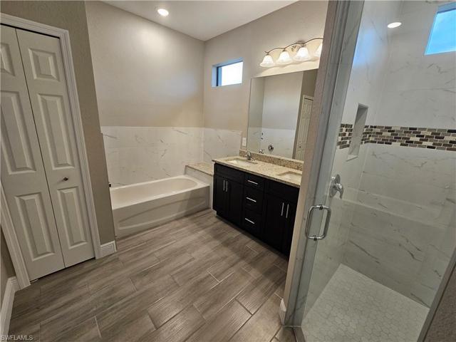 1015 NW 19th  PL, Cape Coral, FL 33993