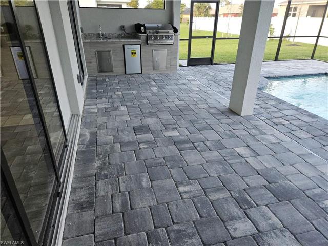 1015 NW 19th  PL, Cape Coral, FL 33993