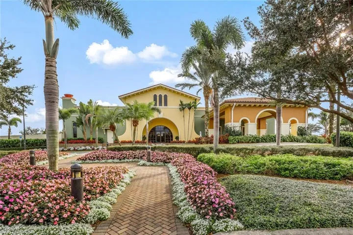 10643  Carena  CIR, Fort Myers, FL 33913