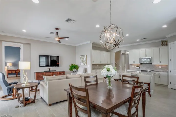 10643  Carena  CIR, Fort Myers, FL 33913