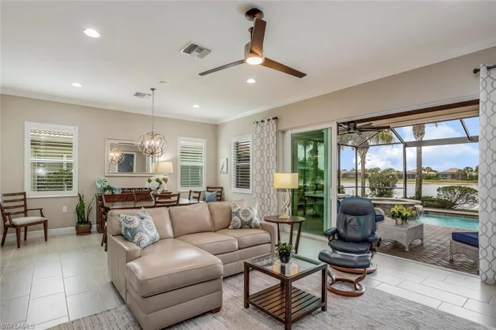 10643  Carena  CIR, Fort Myers, FL 33913