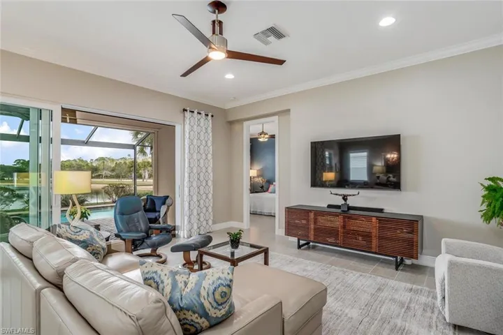 10643  Carena  CIR, Fort Myers, FL 33913