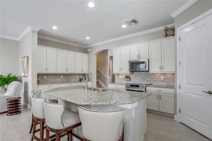 10643  Carena  CIR, Fort Myers, FL 33913