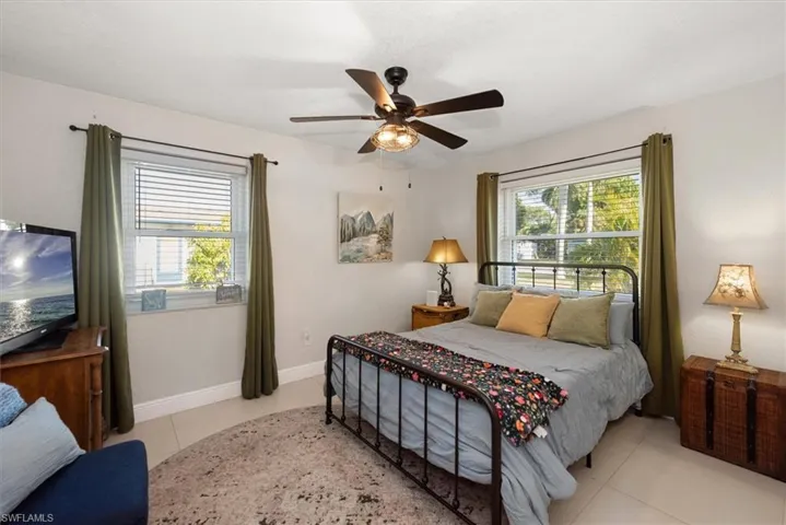 3945 Edgewood Ave, Fort Myers, Florida 33916