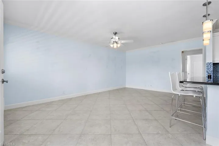 421  12th S AVE, Naples, FL 34102