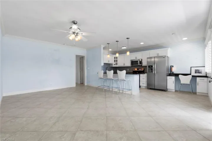 421  12th S AVE, Naples, FL 34102