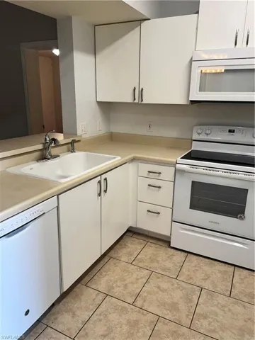 8271 Key Royal Cir 931, Naples, Florida 34119