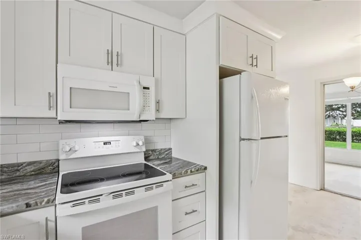 1037 Ione Dr, Fort Myers, Florida 33919