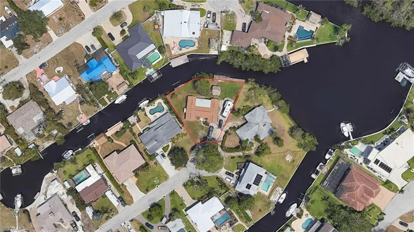 1037 Ione Dr, Fort Myers, Florida 33919