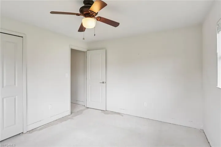 1037 Ione Dr, Fort Myers, Florida 33919