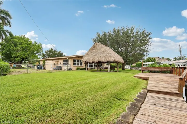 1037 Ione Dr, Fort Myers, Florida 33919