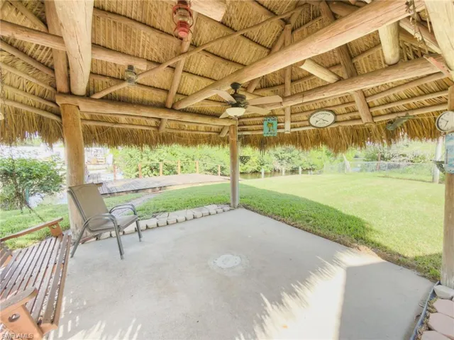 1037 Ione Dr, Fort Myers, Florida 33919