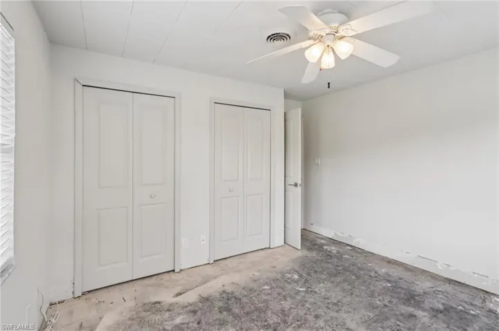 1037 Ione Dr, Fort Myers, Florida 33919