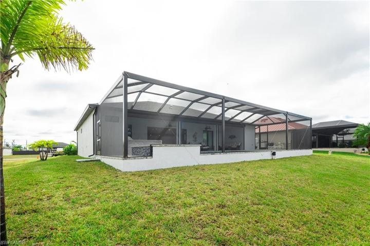 2116 NW 41st PL, CAPE CORAL FL 33993