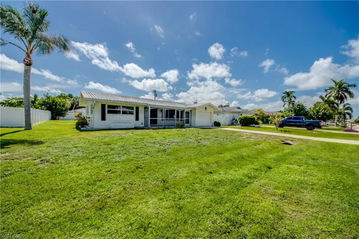 3609 Se 2nd Ave, Cape Coral, Florida 33904