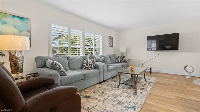 815 SW 56th ST, CAPE CORAL FL 33914