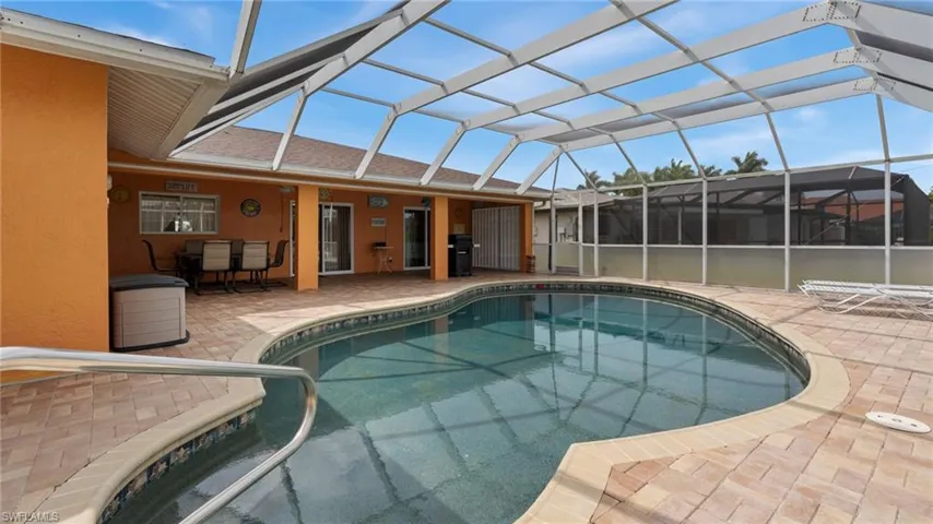 815 SW 56th ST, CAPE CORAL FL 33914