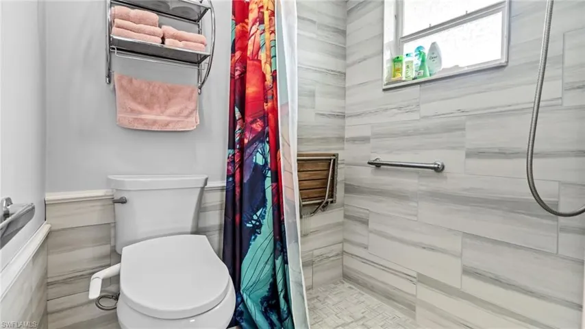 Beautiful tiled shower