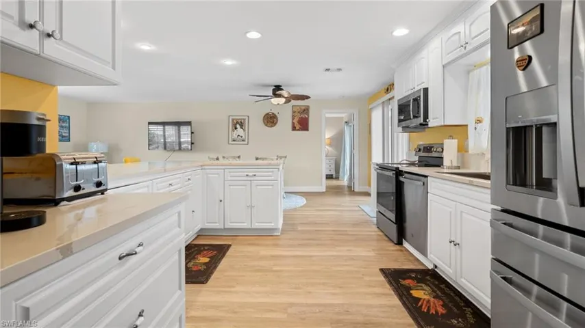 815 SW 56th ST, CAPE CORAL FL 33914