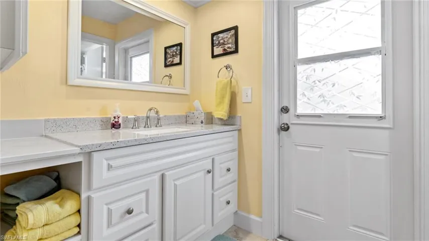 815 SW 56th ST, CAPE CORAL FL 33914