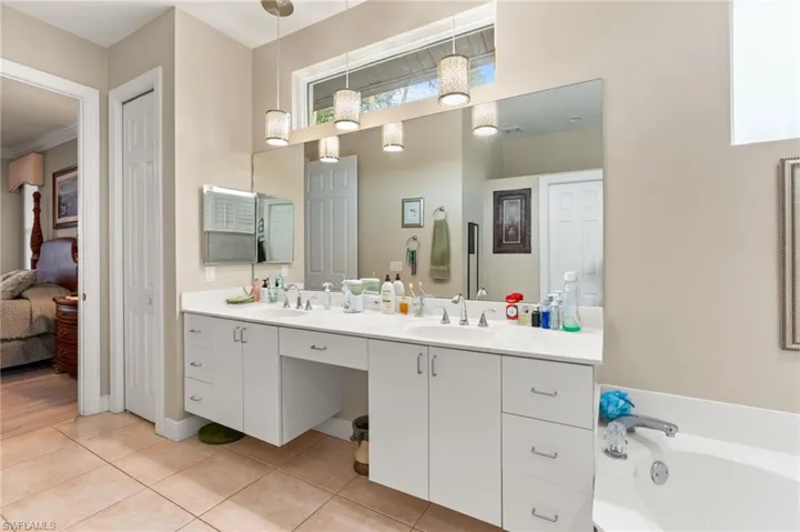 21 Hickory Ct, Marco Island, Florida 34145