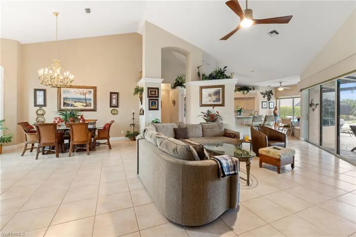 21 Hickory Ct, Marco Island, Florida 34145
