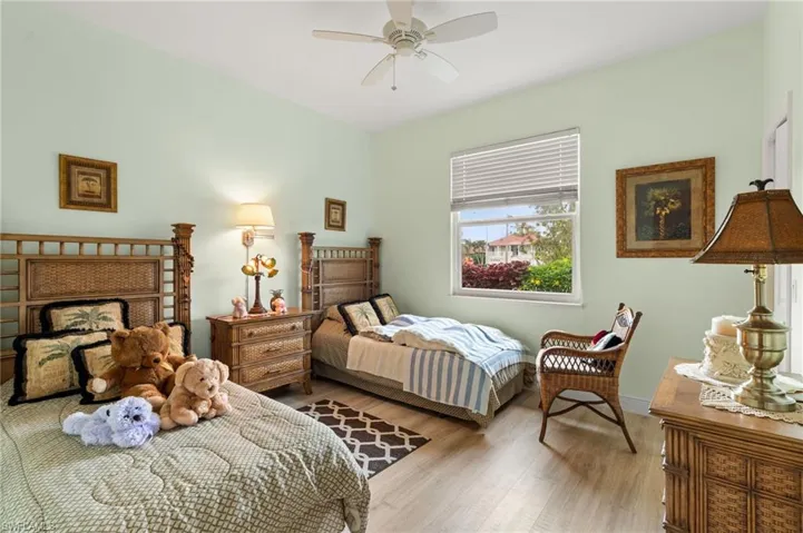 21 Hickory Ct, Marco Island, Florida 34145
