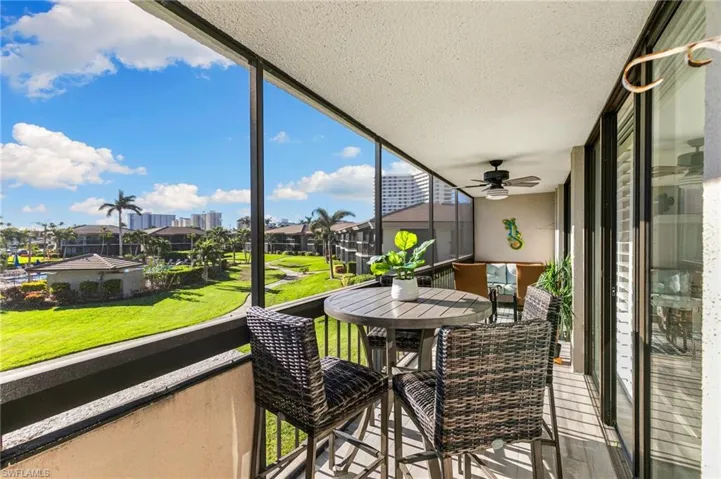 Balcony with ceiling fan