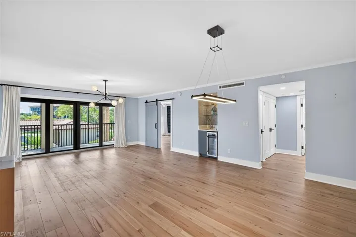 6080  PELICAN BAY  BLVD, Naples, FL 34108