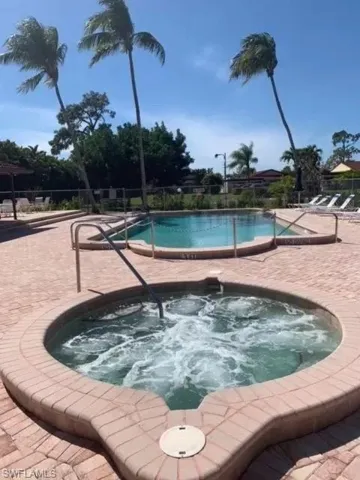 2037 Pine Isle Ln 2037, Naples, Florida 34112