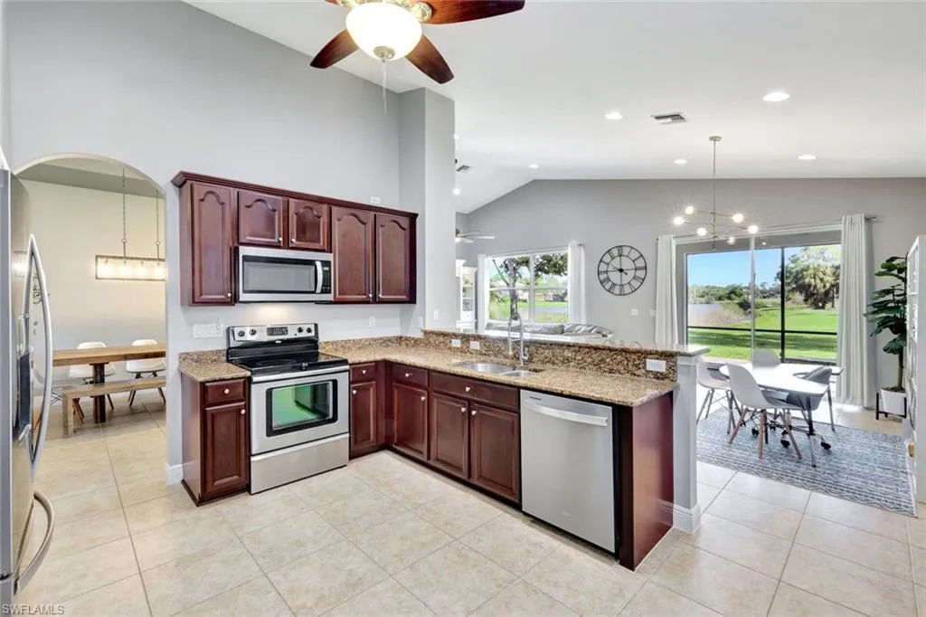 1574 Double Eagle TRL, Naples, FL 34120,225062061