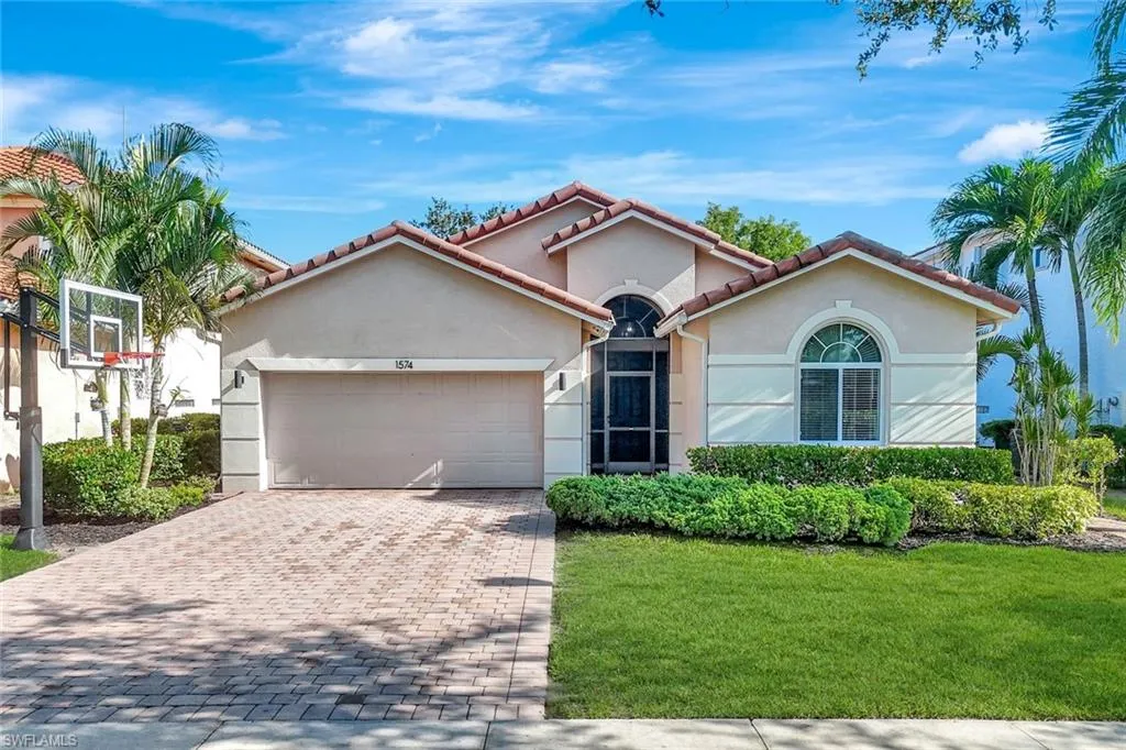 1574 Double Eagle TRL, Naples, FL 34120,225062061