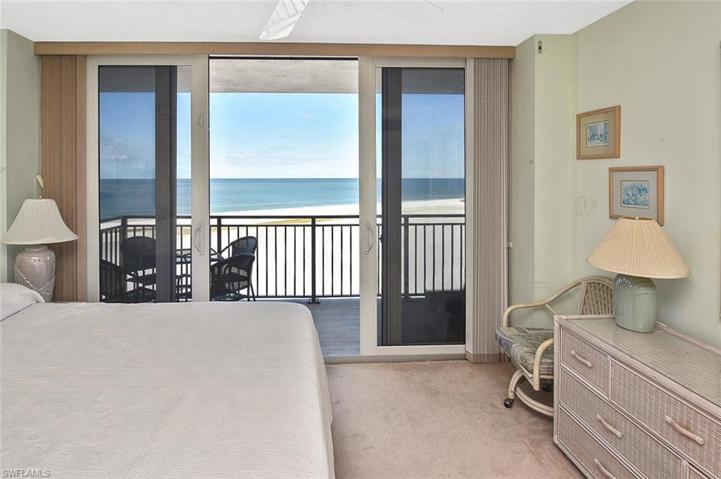 180  SEAVIEW  CT, MARCO ISLAND, FL 34145