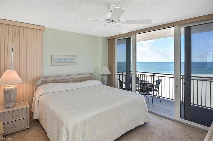 180  SEAVIEW  CT, MARCO ISLAND, FL 34145